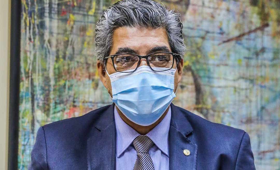 Edvaldo Magalhães solicita a Gladson que encaminhe projeto que reajusta salários dos servidores públicos