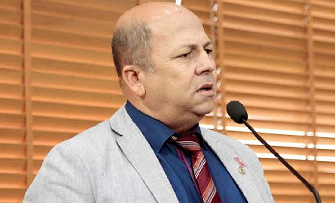 Deputado petista confessa sobre eleição de Gladson: “pensei: vai melhorar”