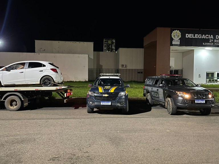 Veículo clonado é recuperado em Rio Branco com apoio da PRF