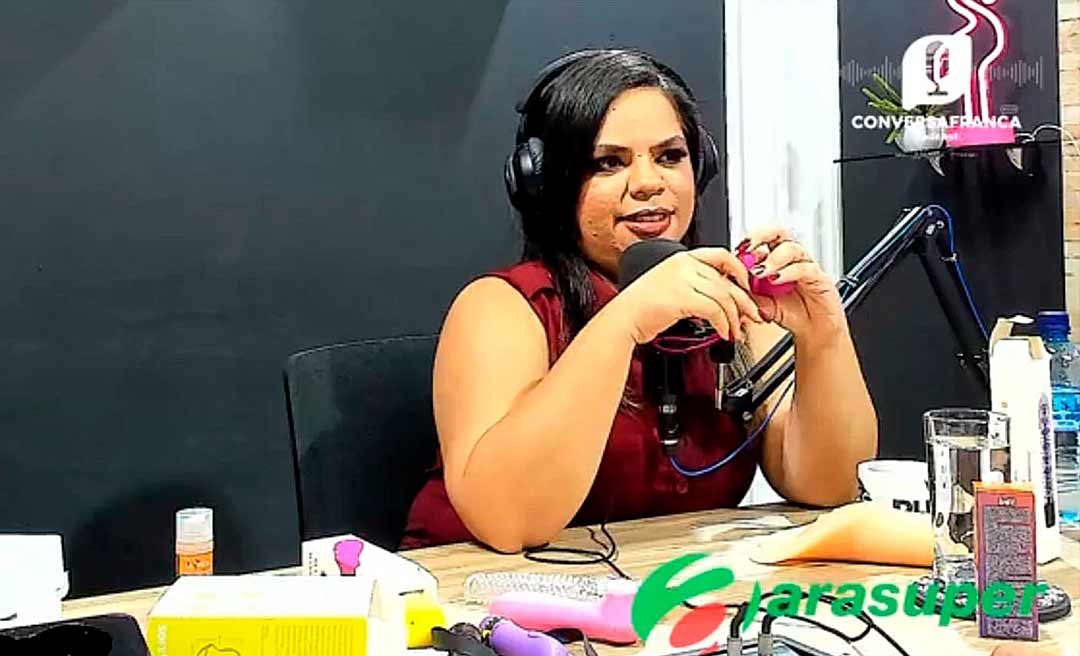 Em podcast, dona de sex shop fala sobre brinquedinhos que dão prazer e esquentam a relação