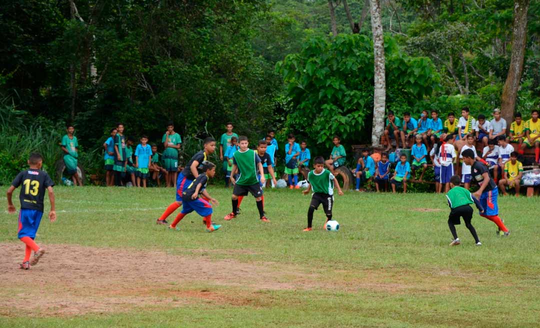 Prefeitura apoia 1° Encontro das Escolinhas de Futebol de Base Comunitárias de Rio Branco/Acre 2022