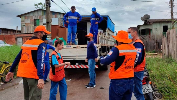 Uma família desalojada e outras quatro estão sendo monitoradas pela Defesa Civil Municipal