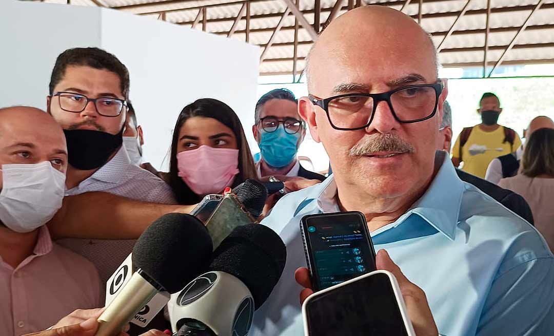 No Acre, ministro da Educação inaugura escola técnica e cutuca a esquerda: “Eu não transfiro nenhum centavo para Cuba e nem para Venezuela”