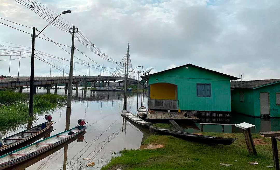 Rio Juruá transborda e atinge mais de mil famílias em Cruzeiro do Sul