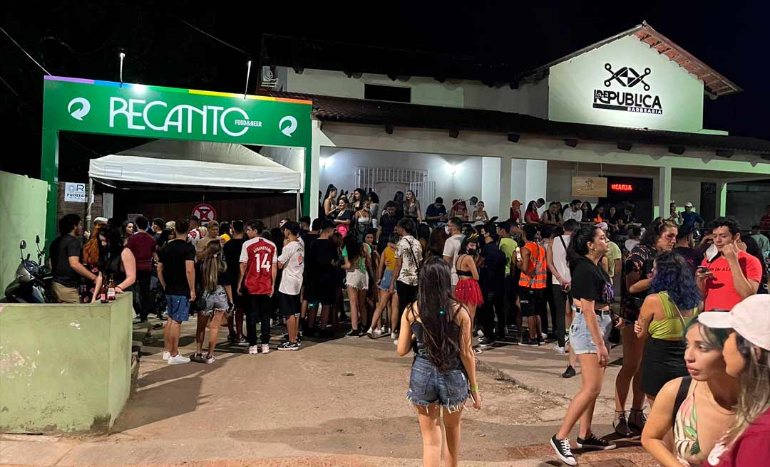 Última noite de Carnaval é marcada por muita aglomeração e descumprimento de regras anticovid