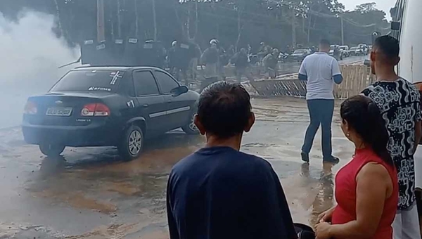 Comandante da PM em Cruzeiro diz que ação policial contra manifestantes ocorreu após diálogo com o governo: “Houve resistência”