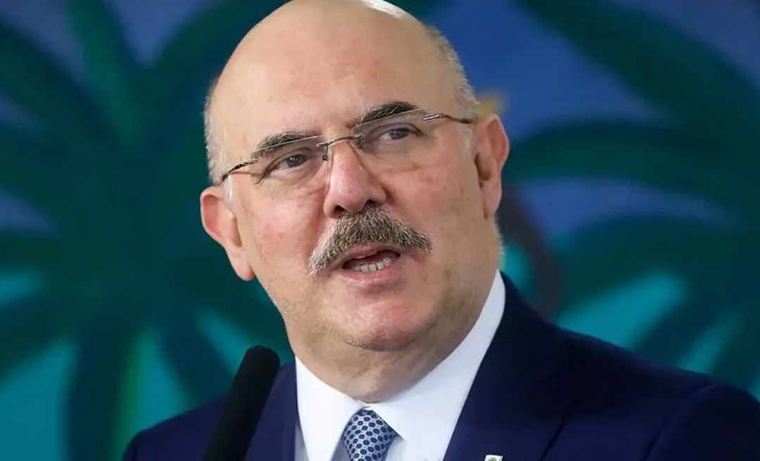 Em áudio, ministro da Educação Milton Ribeiro diz priorizar amigos de pastor em repasses do FNDE