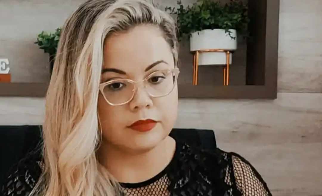 Após usar carro para ir à academia com namorada, Michelle Melo se diz vítima de homofobia