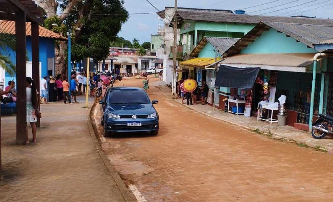 Falta de dinheiro em único caixa eletrônico de Porto Walter revolta moradores