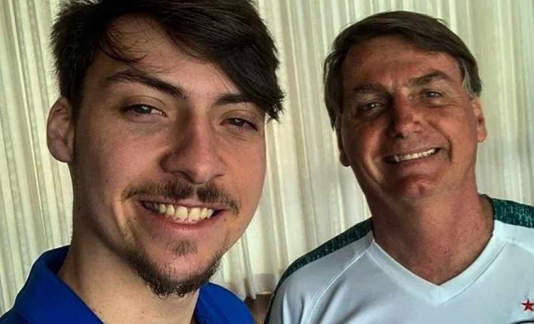 Bolsonaro sobre caçula investigado pela PF: 'peço a Deus que proteja'