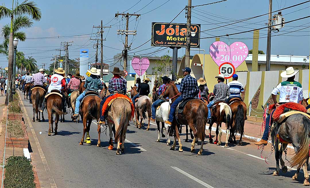 Expoacre terá cavalgada na abertura e shows de Tierry, Zé Vaqueiro e Wesley Safadão