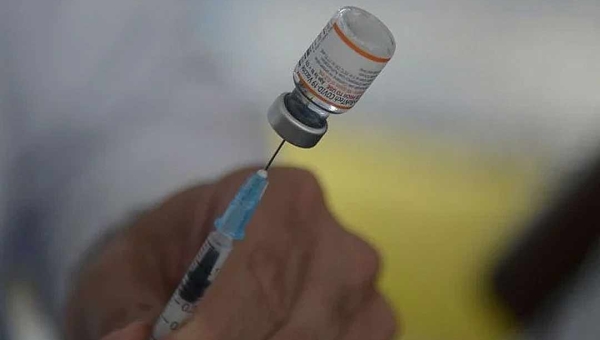 MInistério da Saúde pede que Anvisa estenda uso emergencial de vacinas contra Covid