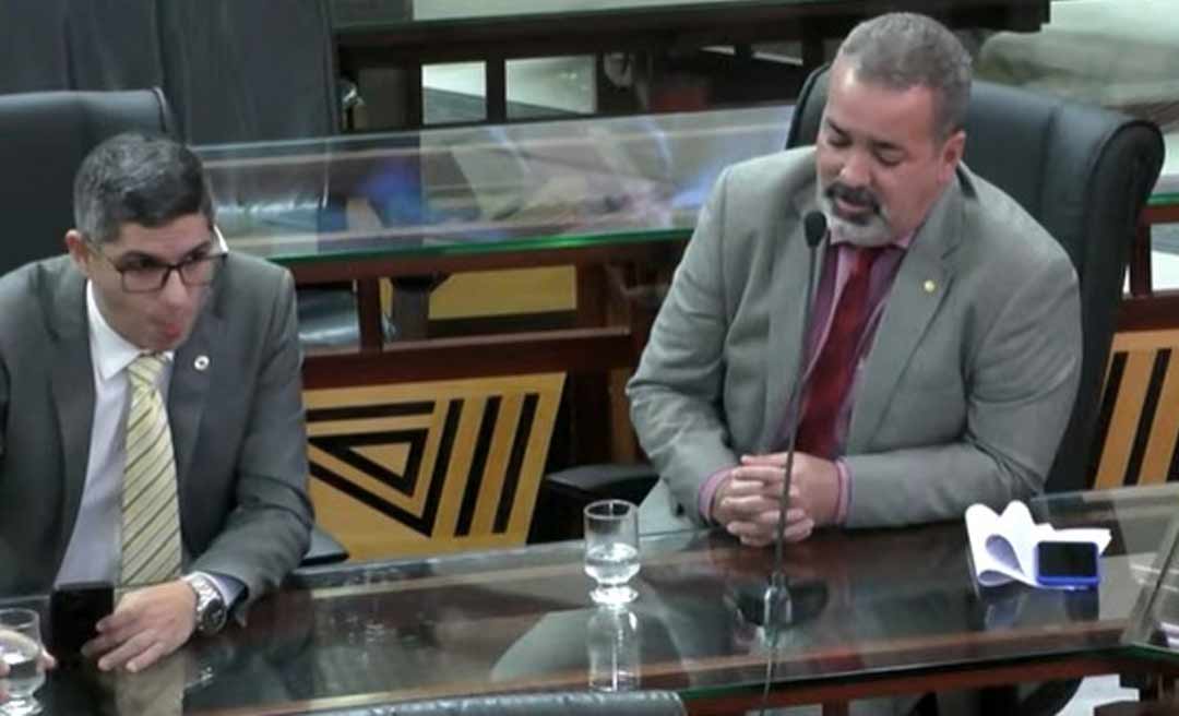 Deputados do Podemos mostram desalinhamento ao discutir pauta do bezerro