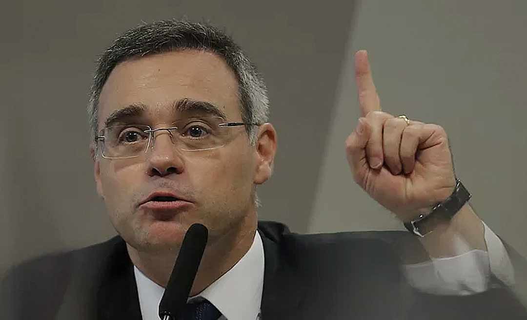 Alvo de evangélicos, André Mendonça justifica voto para condenar Silveira