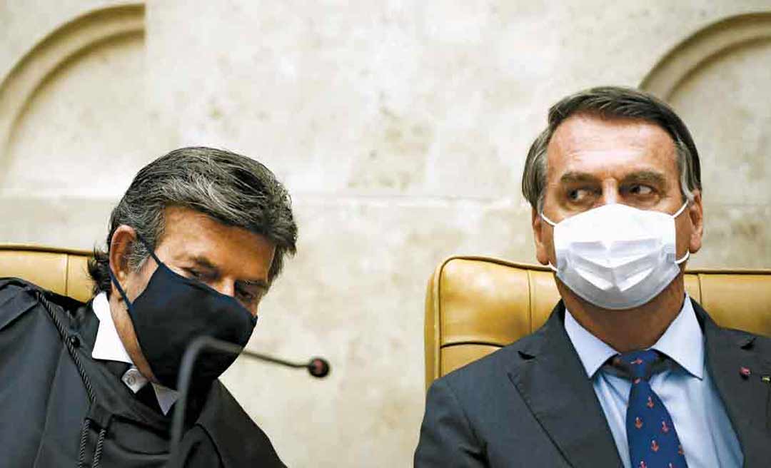 Presidente Bolsonaro volta a atacar o STF e diz que Daniel Silveira está protegido por lei