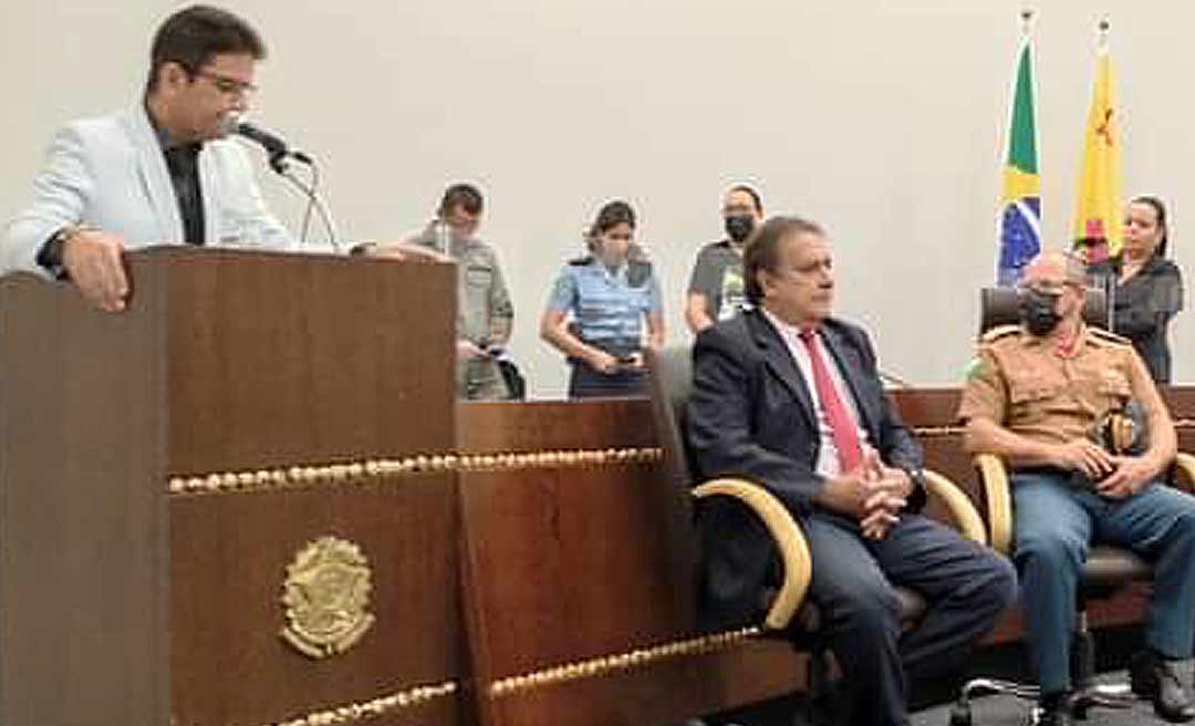 Deputado José Bestene prestigia aula inaugural do Curso de Soldados da PM