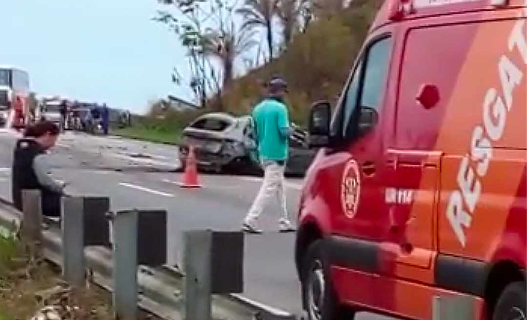 Motoristas morrem durante colisão entre carro e ônibus na BR-364 em Rondônia