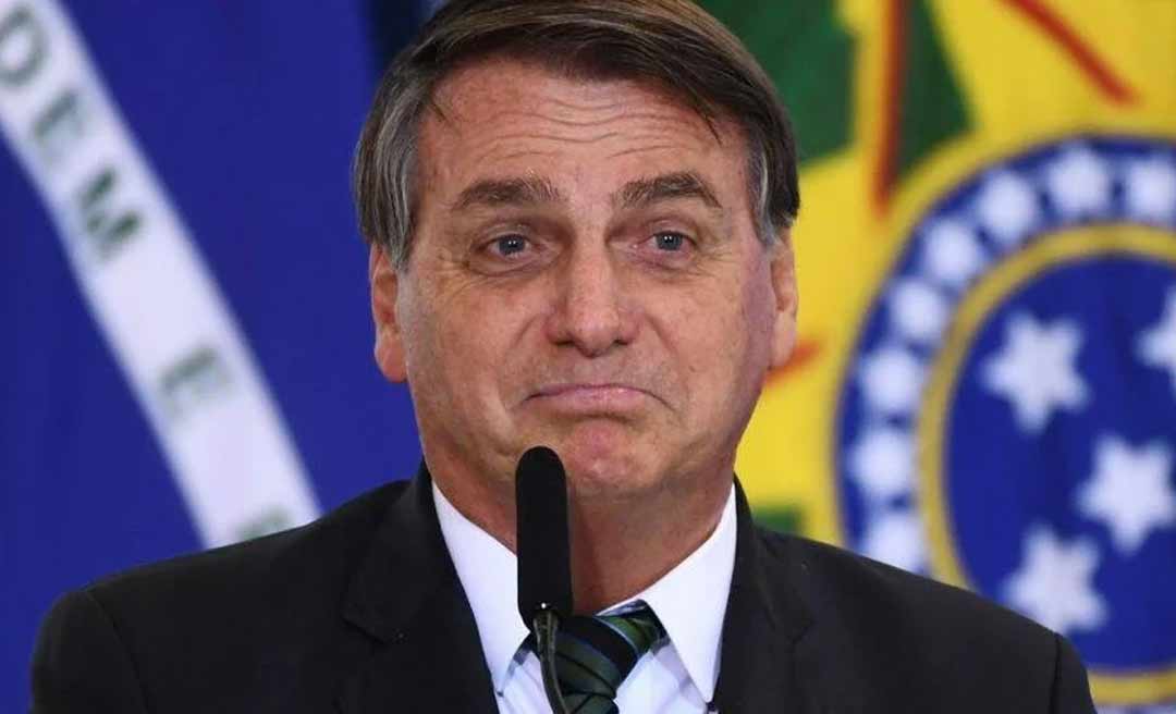 Bolsonaro descarta reajuste a servidores, mas diz que pode dobrar vale