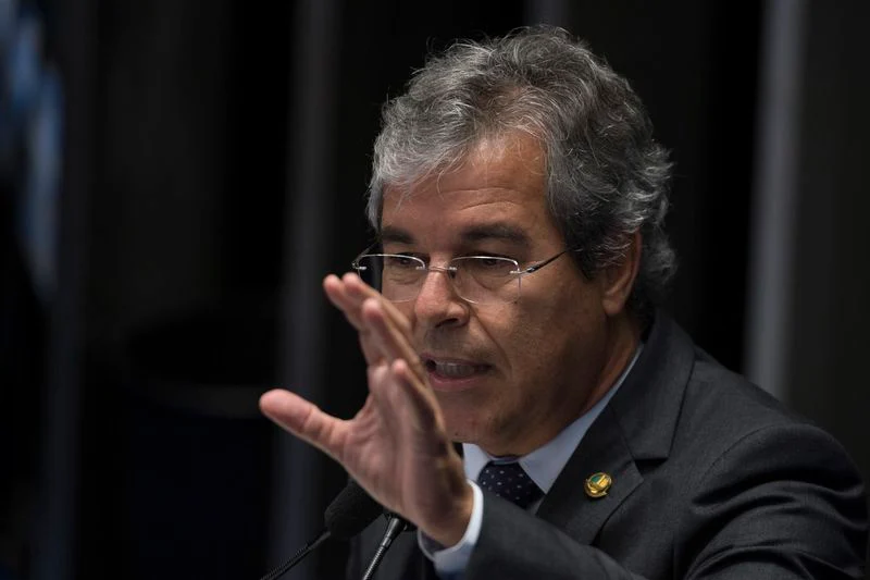 Jorge Viana afirma que houve negligência do Governo nas mortes de crianças vítimas de síndrome respiratória