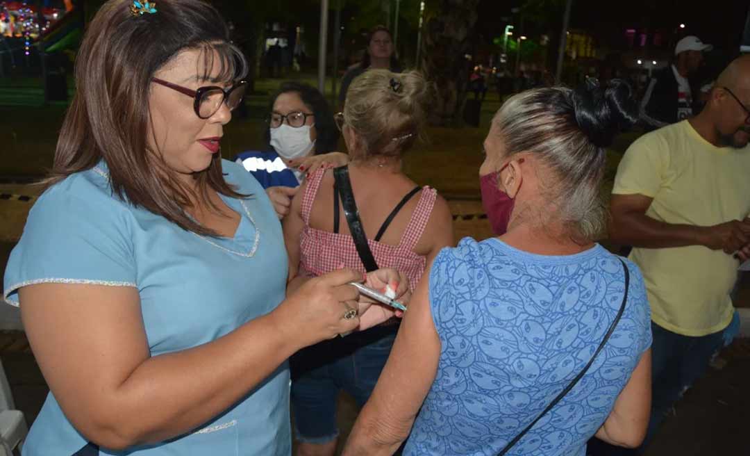 Quase 3 mil vacinas foram aplicadas em adultos e crianças no mutirão noturno de vacinação pela Prefeitura de Rio Branco