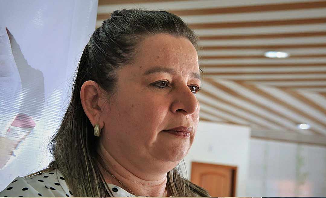 Em meio à crise na Sesacre, secretária adjunta Adriana Lobão pede afastamento