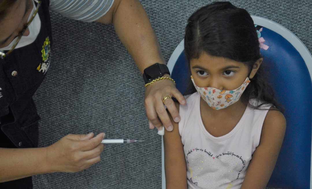 Estado reforça importância da vacinação contra covid-19 em crianças