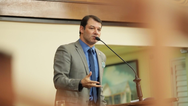 Roberto Duarte diz que Comissão de Saúde da Aleac tem sido omissa com relação a morte de bebês no Acre