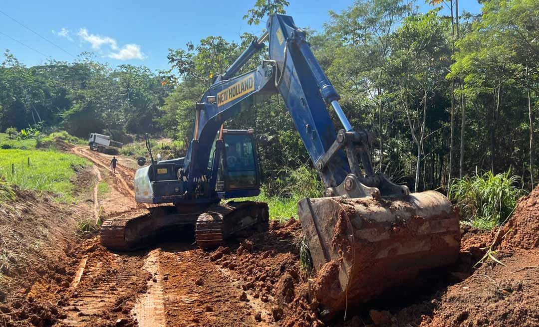 Em Tarauacá, Deracre e prefeitura continuam trabalhos no Ramal Rio Pardo e garantem acesso de famílias ao programa Luz para Todos