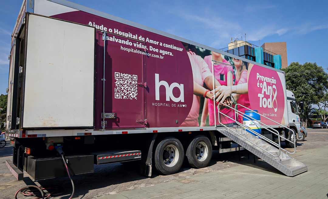 Carreta do Hospital do Amor oferta mamografia e preventivo de câncer no centro de Rio Branco