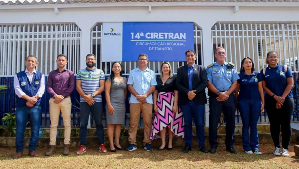 Governo do Acre entrega unidade do Detran e posto da Sefaz na cidade de Capixaba