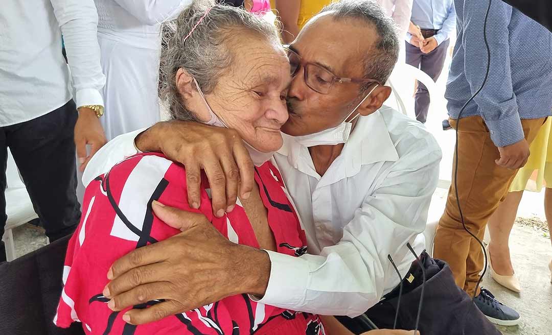 Projeto Cidadão realiza casamento coletivo em escola rural de Tarauacá