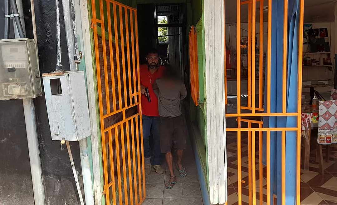 "Ladrão corujão" é preso em flagrante após furtar residências e comércios em Xapuri