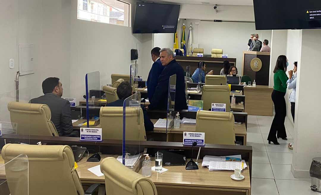 Vereadores aprovam criação de 137 novos cargos comissionados na prefeitura de Rio Branco