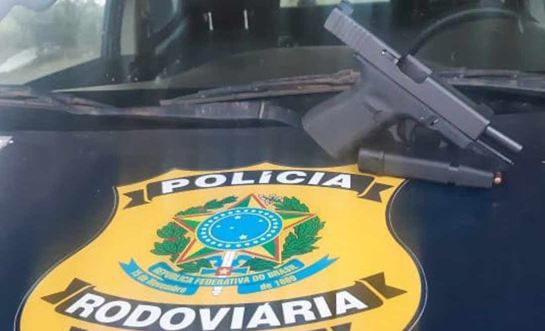 Homem é preso pela PRF por transportar arma de fogo sem registro