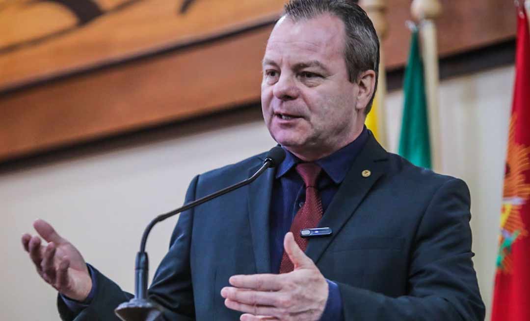 Líder do Governo defende auxílio alimentação para todos os trabalhadores terceirizados