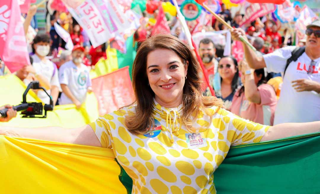 “Precisamos trabalhar as bandeiras defendidas pela população negra”, destaca Nazaré Araújo