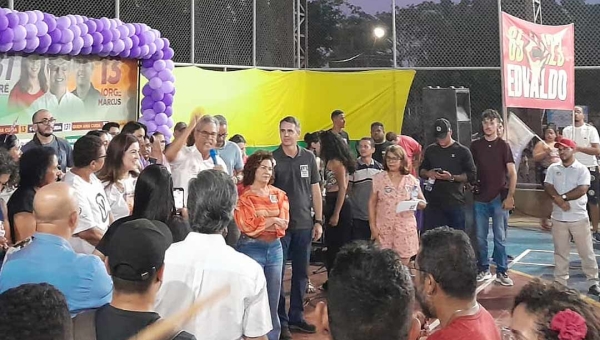 “O Gladson pode pagar e comprar pesquisa mentindo, mas nós vamos estar no 2º turno", diz Jorge Viana