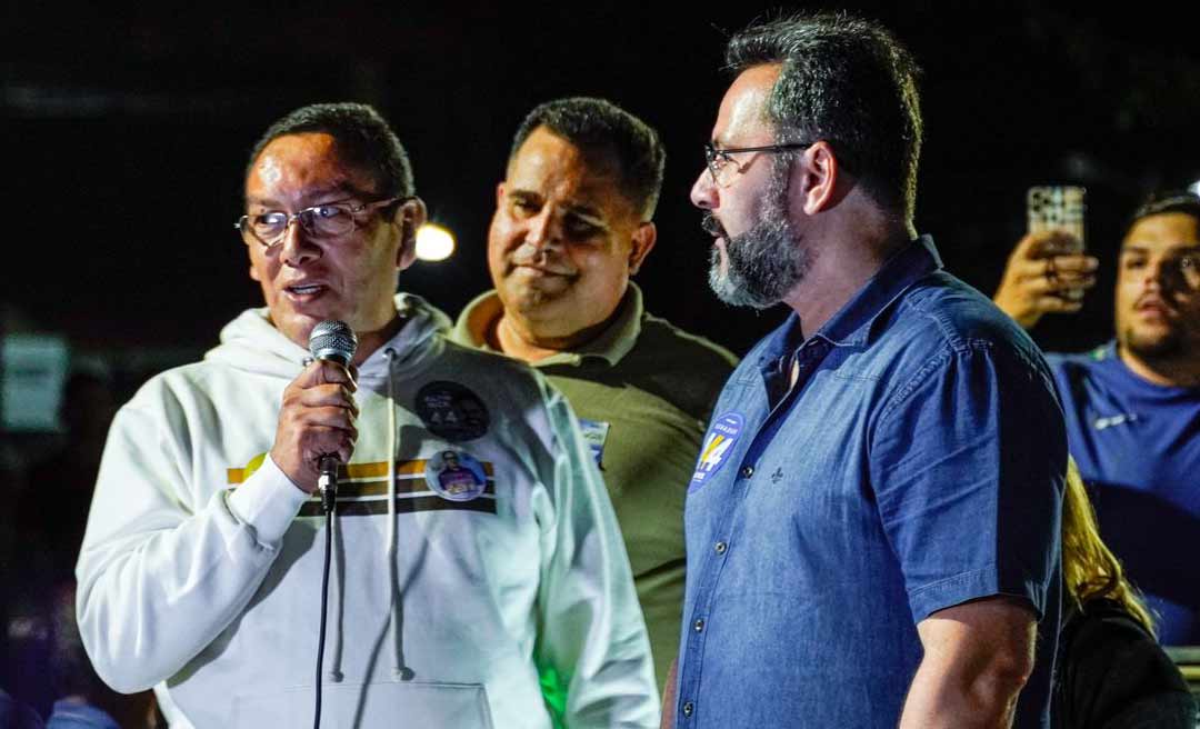 Francisco Piyãnko participa de carreata e declara apoio a Alan Rick