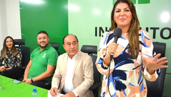 Prefeitura de Rio Branco e IFAC entregam certificados para alunos do curso de Micro Empreendedor Individual