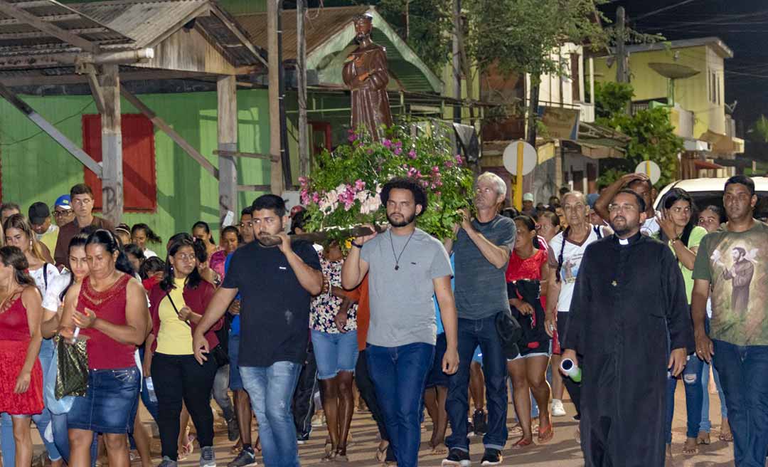 Vigésima nona caminhada de São Francisco movimenta grande quantidade de fiéis em Boca do Acre