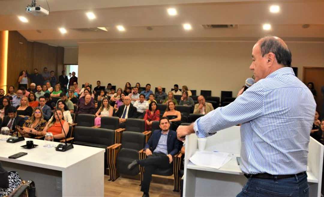 Prefeito de Rio Branco, Tião Bocalom prestigia evento em homenagem ao dia do médico