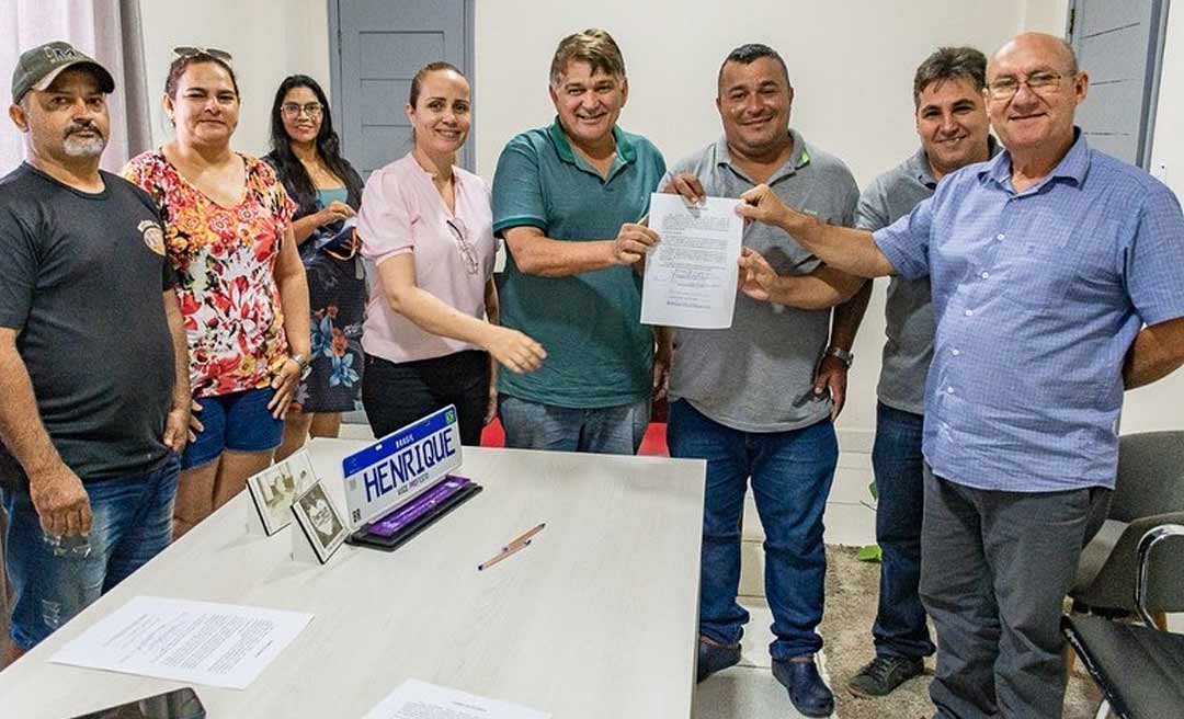 Prefeitura e Governo do Estado firmam compromisso por melhorias do Ramal da Onça