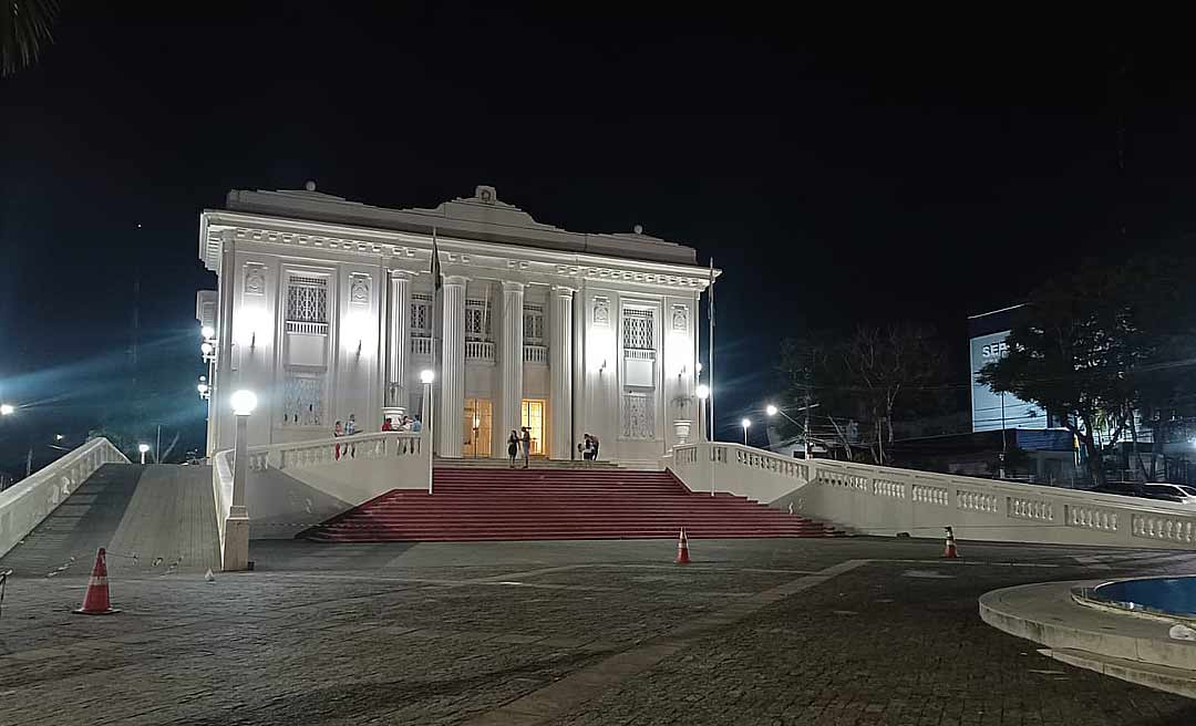 Frente do Palácio Rio Branco fica vazia após bolsonaristas deixarem o local depois da vitória de Lula