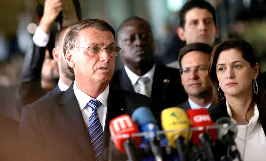 Bolsonaro diz que vai cumprir a Constituição; Ciro Nogueira inicia a transição