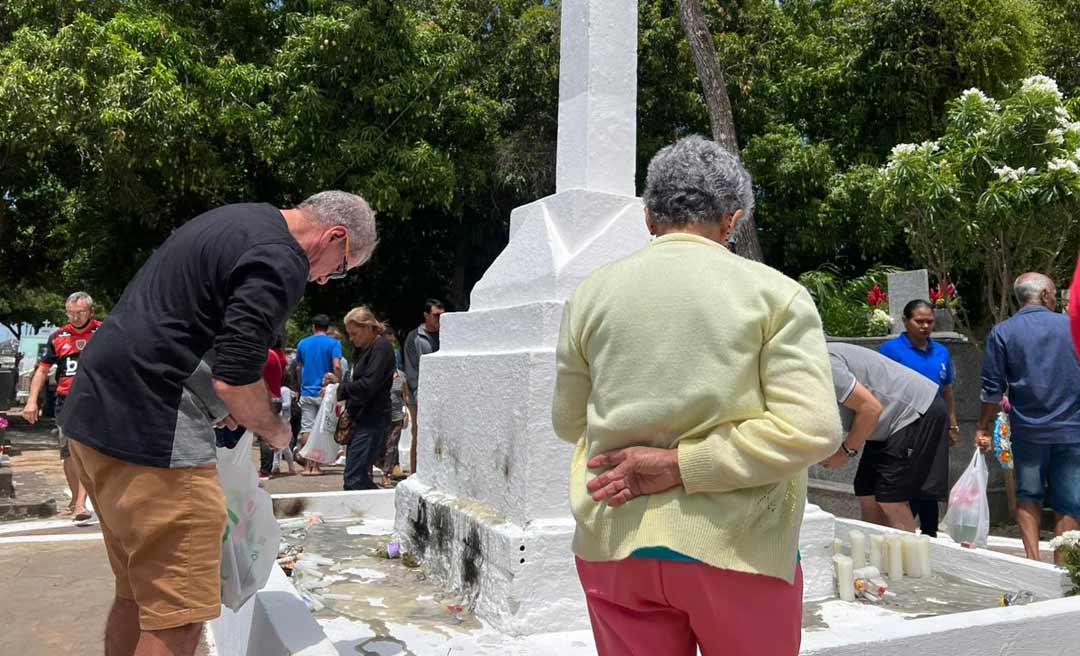 Velário do Cemitério São João Batista recebe visitantes