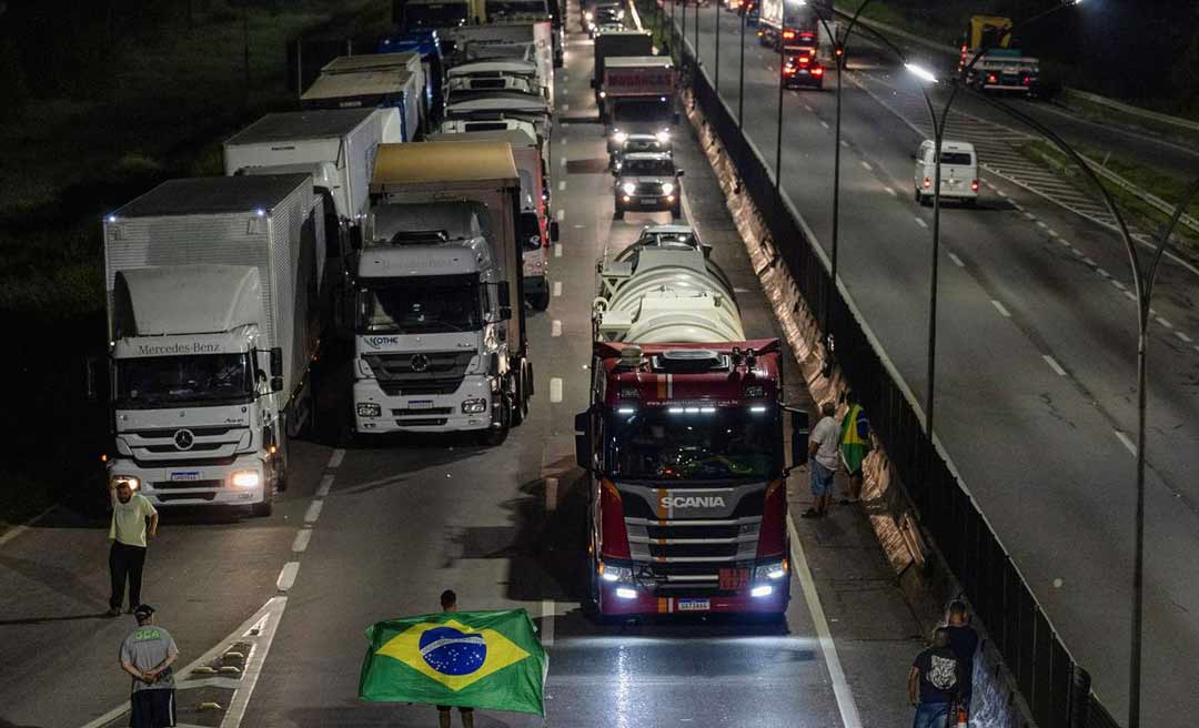 Todas rodovias federais do país estão livres de bloqueios, diz PRF