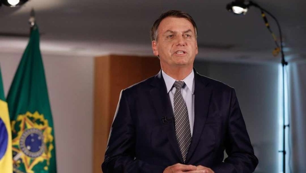 Bolsonaro dá entrada em hospital de Brasília após dores abdominais