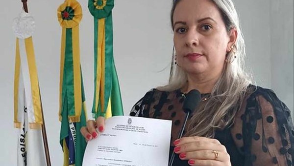 Vereadora denuncia que prefeito do Bujari não pagou reajuste de 12% a servidores aprovado na Câmara: “fake News