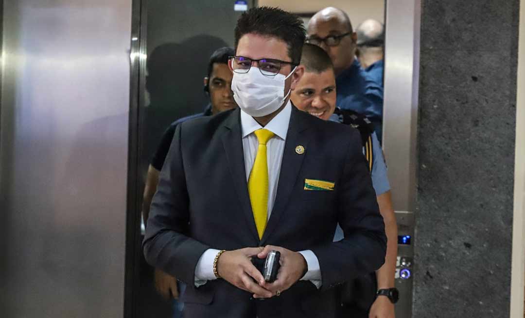 “Não vai ter tanta mudança”, garante Gladson sobre reforma administrativa