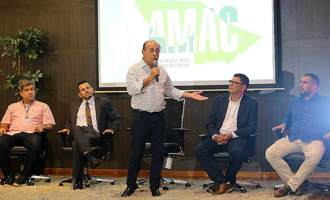 Prefeito de Rio Branco participa da abertura de Capacitação de Mapeamento Aéreo dos municípios